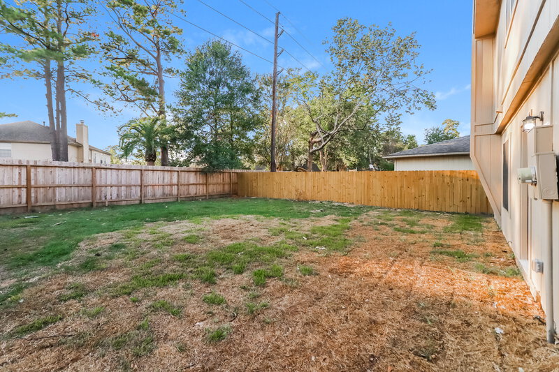 2,390/Mo, 12639 Timbermeadow Dr Houston, TX 77070 Backyard View