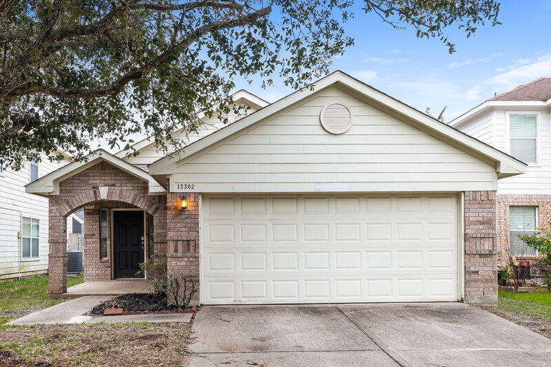 1,760/Mo, 13302 Remme Ridge Ln Houston, TX 77047 External View