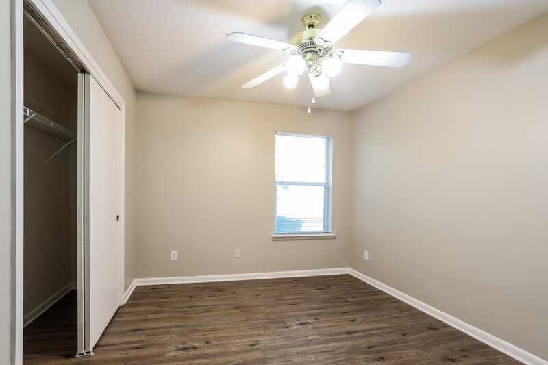 1,760/Mo, 13302 Remme Ridge Ln Houston, TX 77047 Bedroom View 2