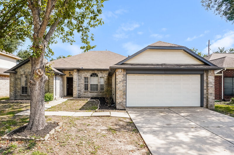 2,015/Mo, 19010 Dee Woods Dr Humble, TX 77346 External View