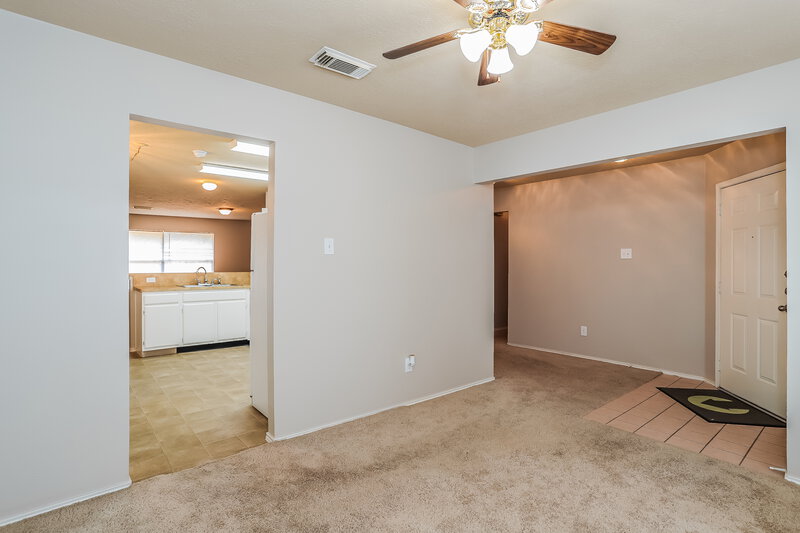 1,880/Mo, 18711 Cleeve Close Humble, TX 77346 Dining Room View 2