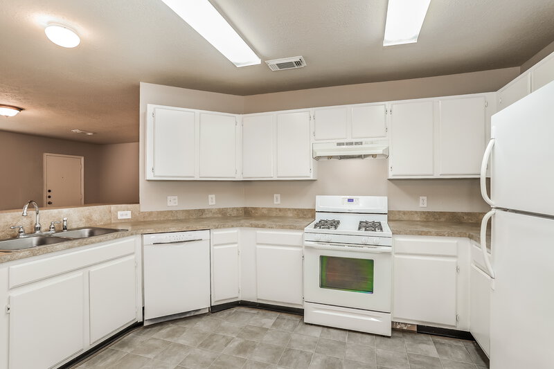 1,880/Mo, 18711 Cleeve Close Humble, TX 77346 Kitchen View