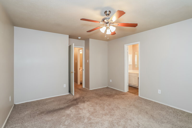 1,880/Mo, 18711 Cleeve Close Humble, TX 77346 Main Bedroom View 2