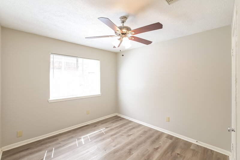 2,050/Mo, 18035 June Forest Dr Humble, TX 77346 Bedroom View