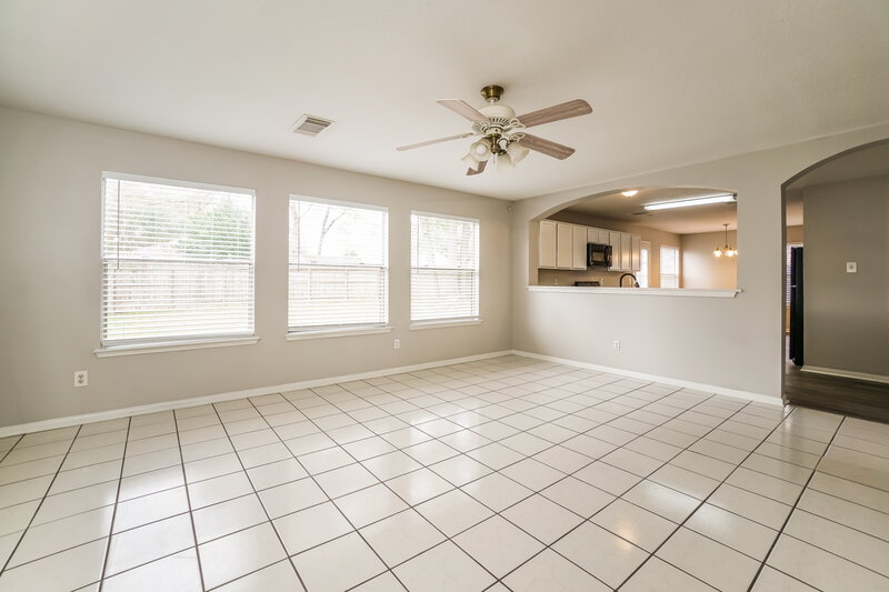 2,100/Mo, 5003 Dawngate Dr Spring, TX 77373 Living Room View