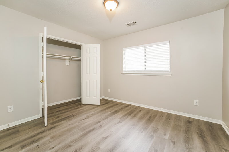 2,100/Mo, 5003 Dawngate Dr Spring, TX 77373 Bedroom View