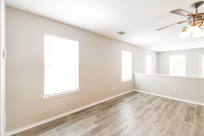 2,455/Mo, 18131 Valebluff Ln Cypress, TX 77429 Living Room View
