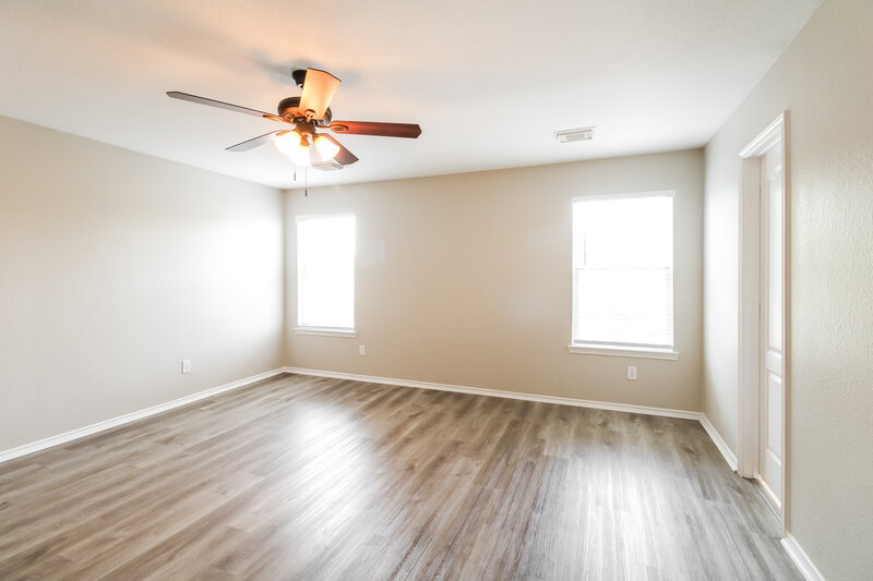 2,455/Mo, 18131 Valebluff Ln Cypress, TX 77429 Main Bedroom View 2