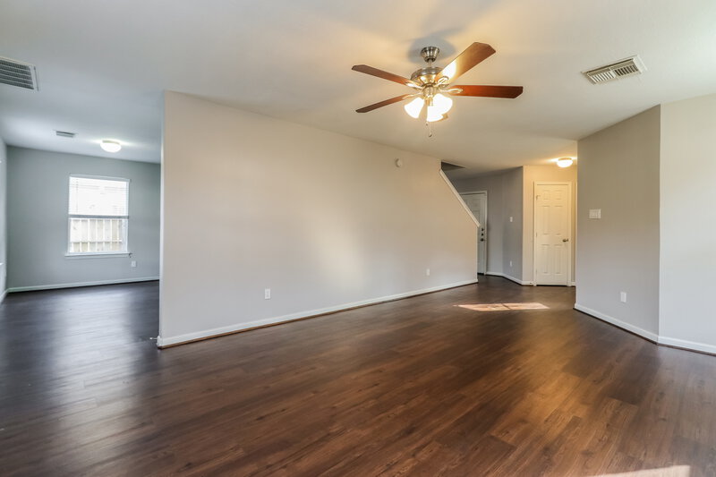 2,510/Mo, 21914 Westfield Ridge Dr Houston, TX 77073 Living Room View 3