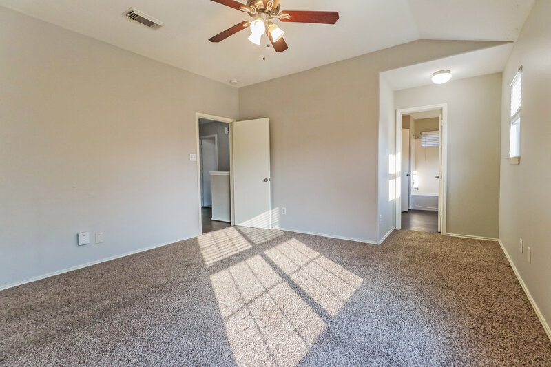 2,510/Mo, 21914 Westfield Ridge Dr Houston, TX 77073 Main Bedroom View 2