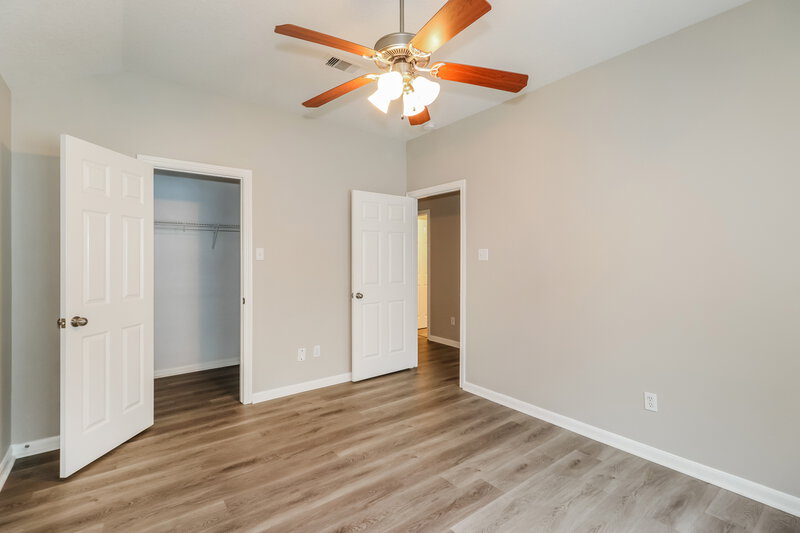 1,840/Mo, 999 Arbor Way Conroe, TX 77303 Bedroom View