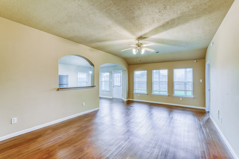 1,810/Mo, 19642 Brisbane Meadows Ct Katy, TX 77449 Living Room View