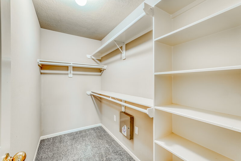 1,810/Mo, 19642 Brisbane Meadows Ct Katy, TX 77449 Walk In Closet View