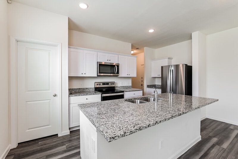 2,185/Mo, 4020 Tulip Tree Ln Brookshire, TX 77423 Kitchen View