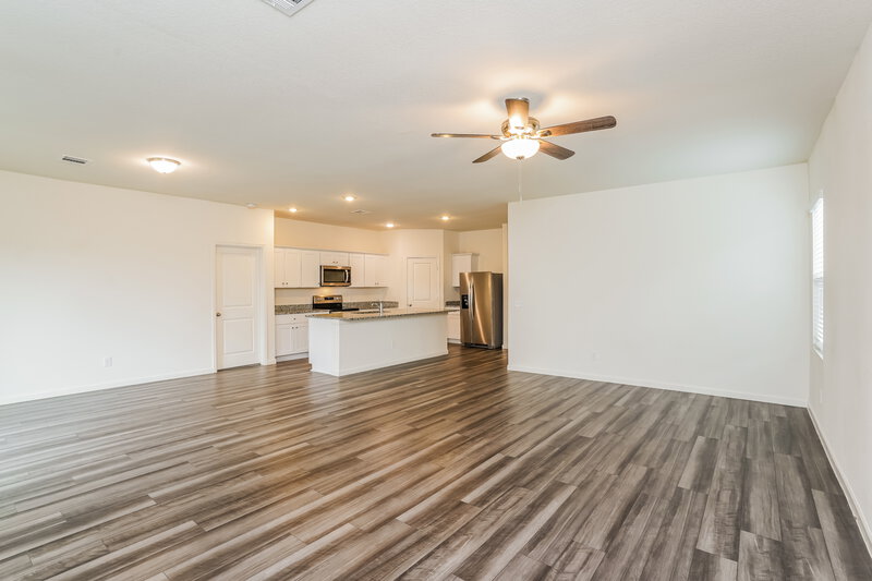 2,195/Mo, 4021 Fringe Tree Ln Brookshire, TX 77423 Living Room View