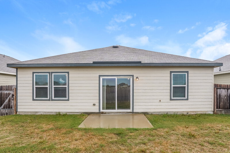 2,195/Mo, 4021 Fringe Tree Ln Brookshire, TX 77423 Rear View