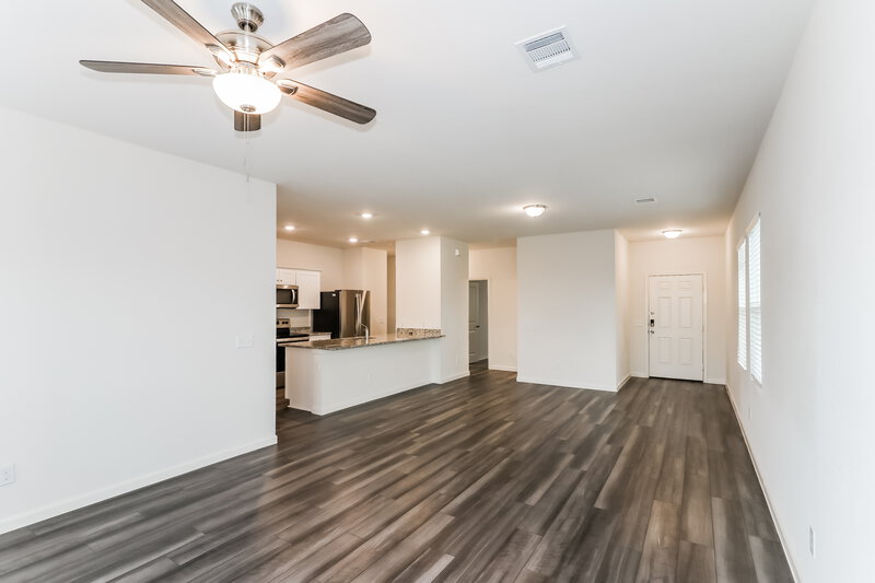 2,030/Mo, 4072 Scarlet Oak Ln Brookshire, TX 77423 Living Room View 3