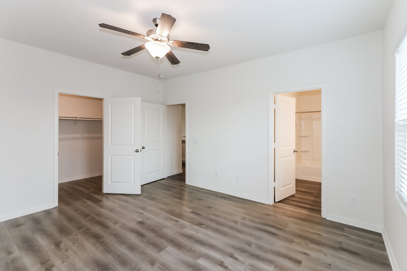 2,030/Mo, 4072 Scarlet Oak Ln Brookshire, TX 77423 Main Bedroom View 2