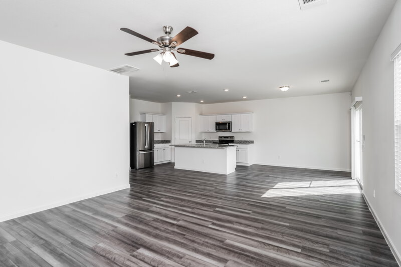 2,595/Mo, 4008 Cork Tree Ct Brookshire, TX 77423 Living Room View