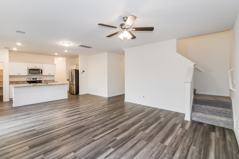 2,295/Mo, 4012 Scarlet Oak Ln Brookshire, TX 77423 Living Room View 2