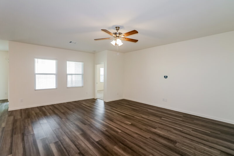 2,205/Mo, 4028 Silver Linden Ln Brookshire, TX 77423 Living Room View