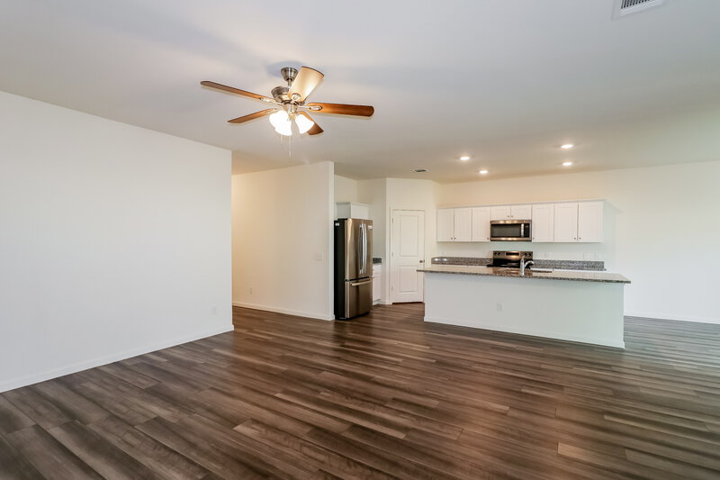 2,205/Mo, 4028 Silver Linden Ln Brookshire, TX 77423 Living Room View 2