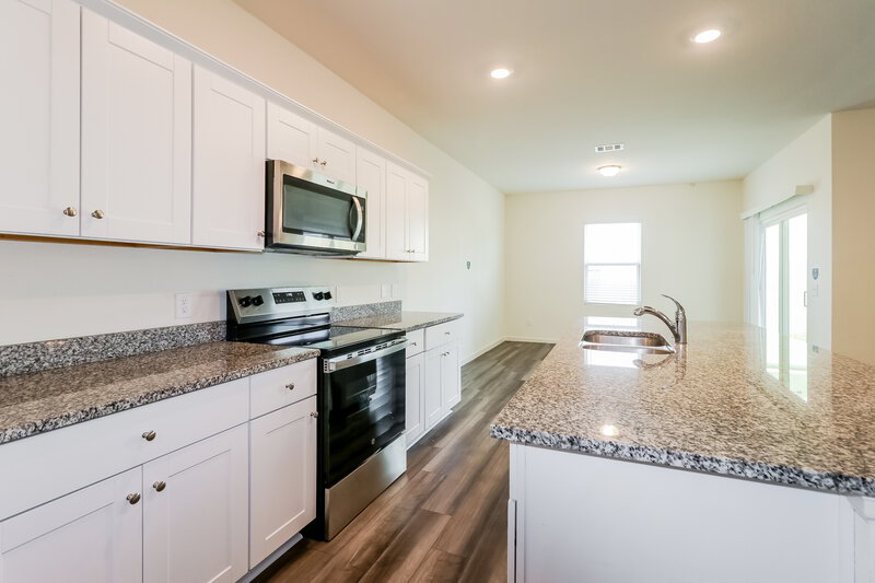 2,205/Mo, 4028 Silver Linden Ln Brookshire, TX 77423 Kitchen View