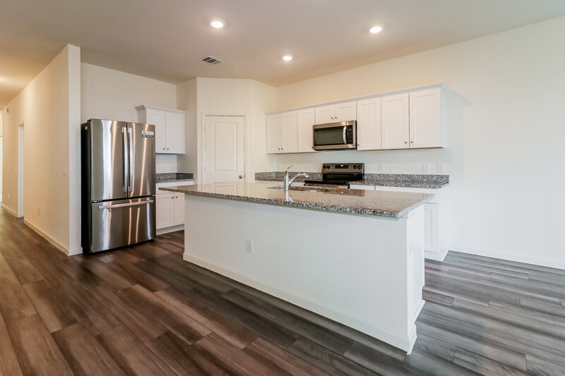 2,205/Mo, 4028 Silver Linden Ln Brookshire, TX 77423 Kitchen View 2