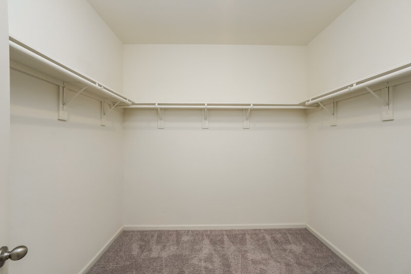 2,205/Mo, 4049 Fringe Tree Ln Brookshire, TX 77423 Walk In Closet View