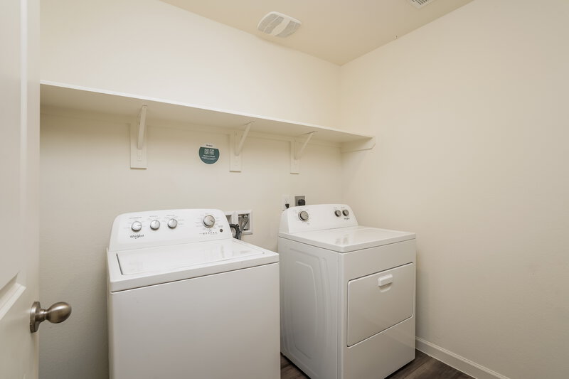 2,295/Mo, 4069 Fringe Tree Ln Brookshire, TX 77423 Laundry Room View