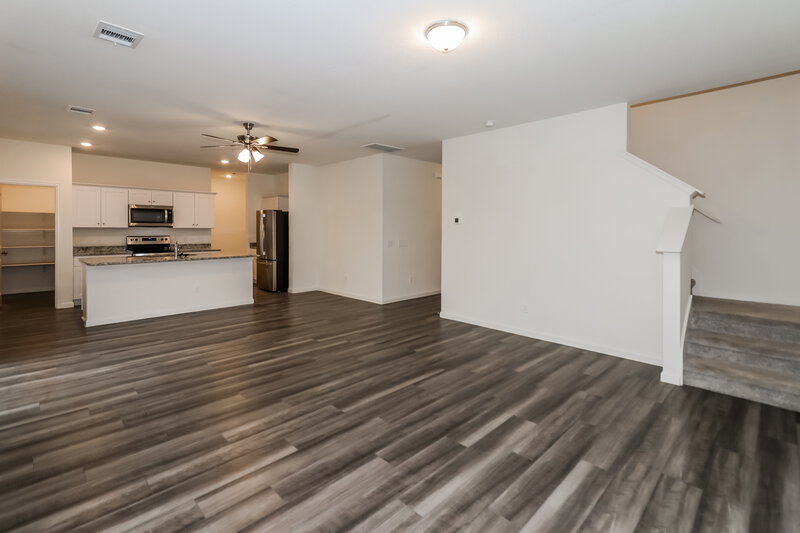 2,335/Mo, 4076 Scarlet Oak Ln Brookshire, TX 77423 Living Room View 2