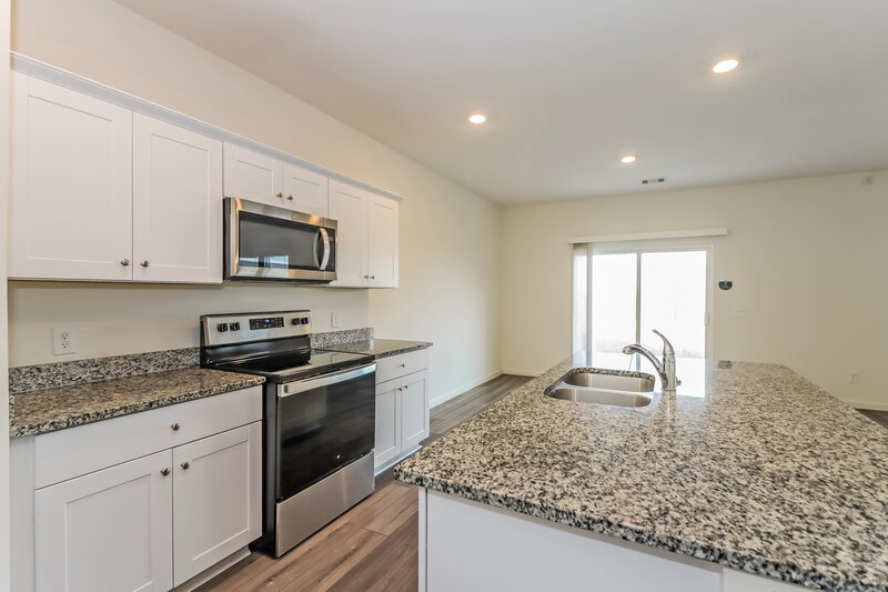 2,545/Mo, 3021 Spindletree Ln Brookshire, TX 77423 Kitchen View