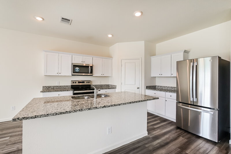 2,545/Mo, 4057 Fringe Tree Ln Brookshire, TX 77423 Kitchen View