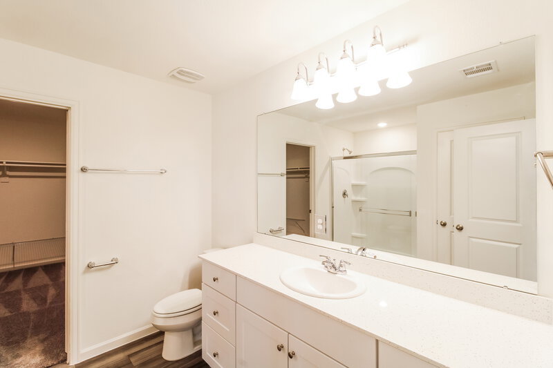 2,545/Mo, 4081 Fringe Tree Ln Brookshire, TX 77423 Main Bathroom View