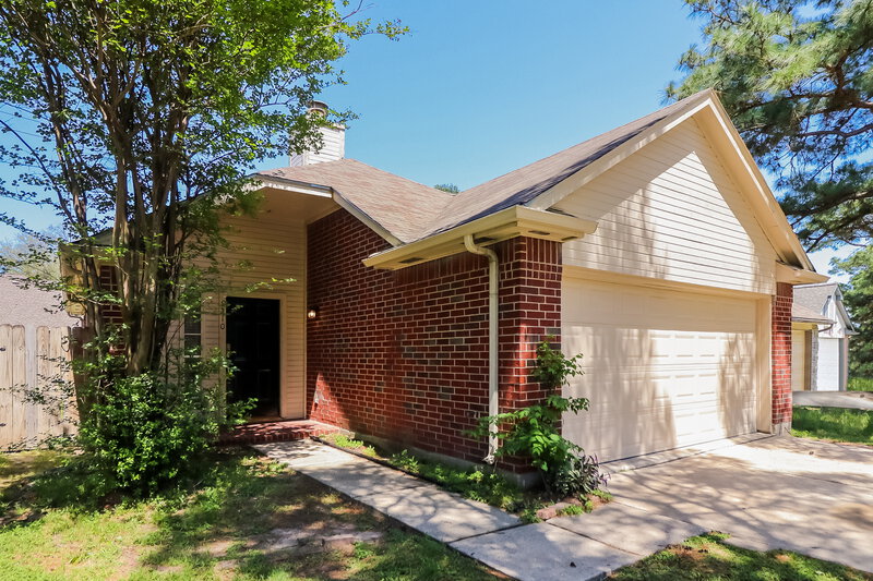 1,890/Mo, 9210 Golden Sunshine Dr Houston, TX 77064 Front View