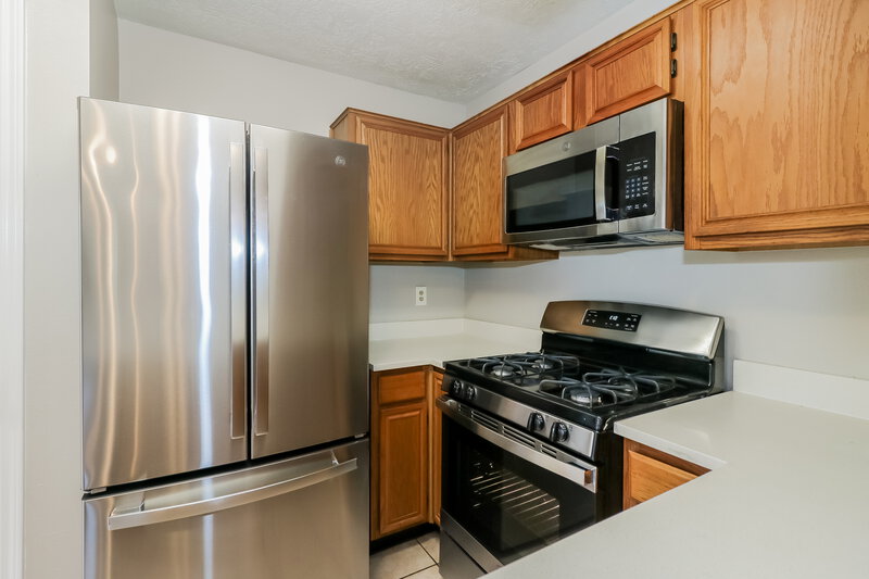 1,890/Mo, 9210 Golden Sunshine Dr Houston, TX 77064 Kitchen View 2