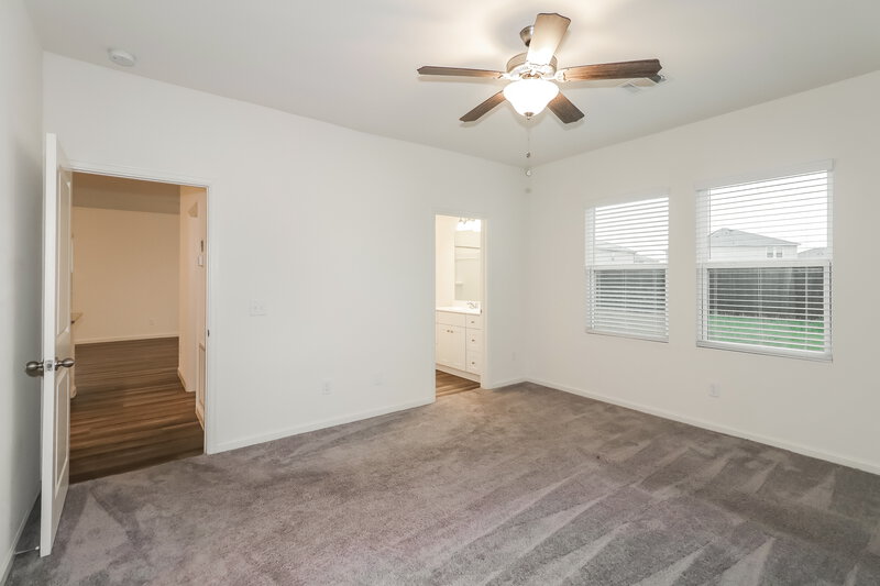 2,060/Mo, 4004 Scarlet Oak Ln Brookshire, TX 77423 Main Bedroom View 2