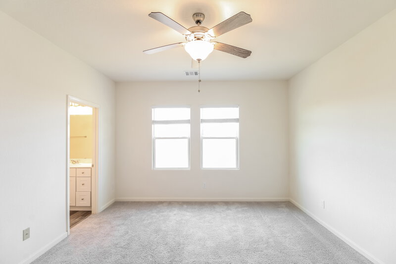 1,995/Mo, 4020 Scarlet Oak Ln Brookshire, TX 77423 Main Bedroom View 2
