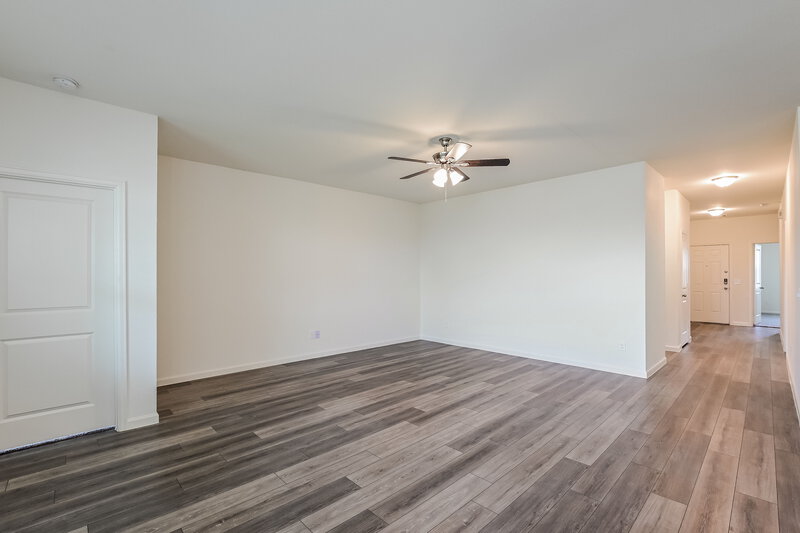 2,205/Mo, 4008 Tulip Tree Ln Brookshire, TX 77423 Living Room View