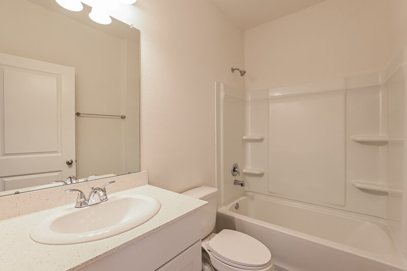 2,205/Mo, 4008 Tulip Tree Ln Brookshire, TX 77423 Bathroom View