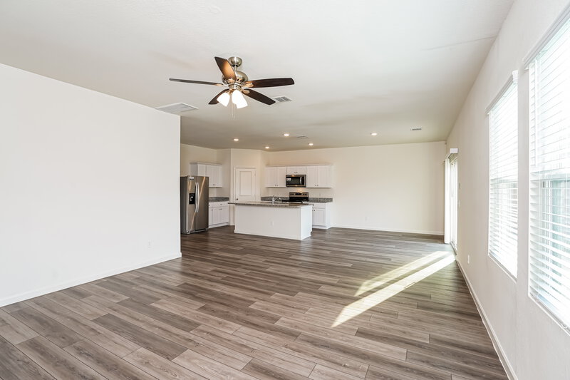 2,495/Mo, 4005 Silver Linden Ln Brookshire, TX 77423 Living Room View