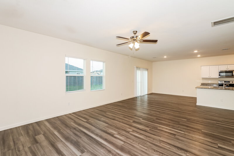 2,395/Mo, 4029 Tulip Tree Ln Brookshire, TX 77423 Living Room View