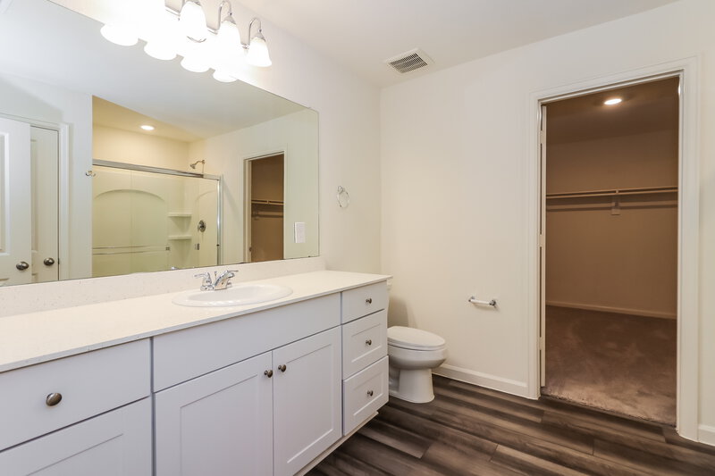 2,395/Mo, 4029 Tulip Tree Ln Brookshire, TX 77423 Main Bathroom View