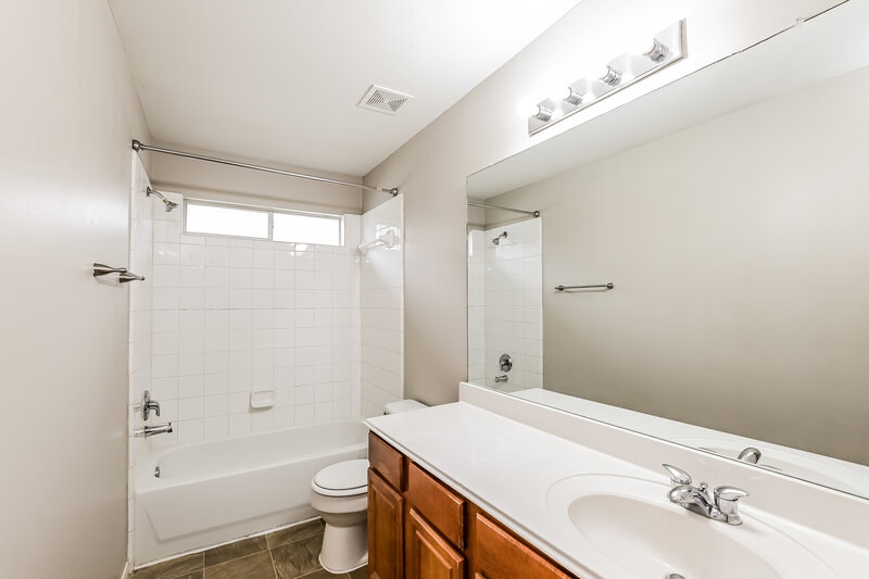 2,580/Mo, 19342 Grand Colony Ct Katy, TX 77449 Bathroom View