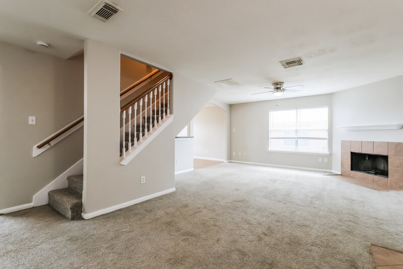 2,255/Mo, 25306 Barmby Dr Tomball, TX 77375 Living Room View