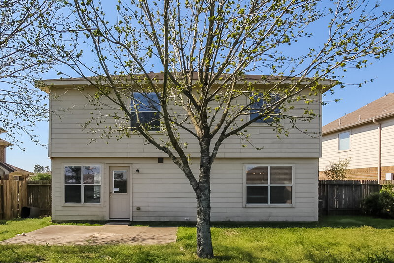 2,525/Mo, 25306 Barmby Dr Tomball, TX 77375 Rear View