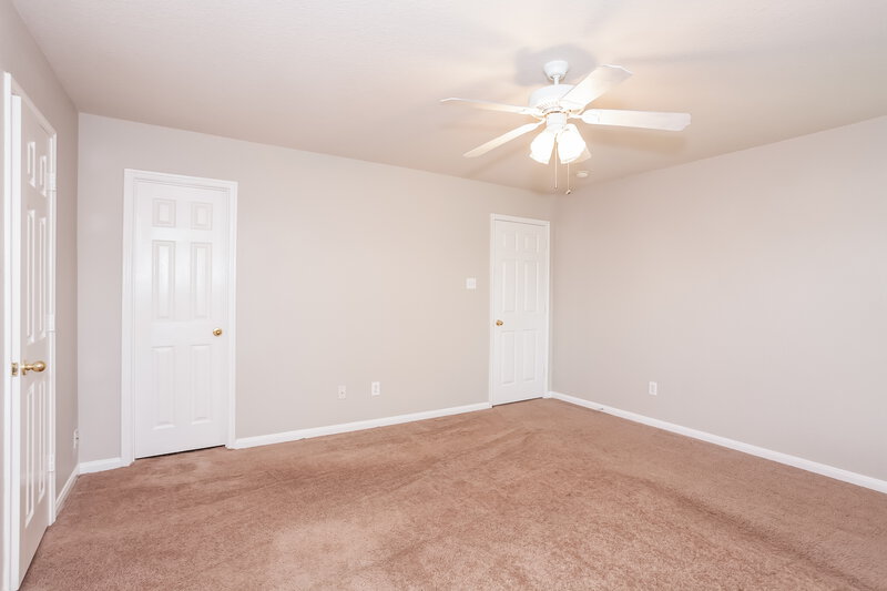 2,305/Mo, 4818 Mountain Timber Dr Friendswood, TX 77546 bedroom View 2