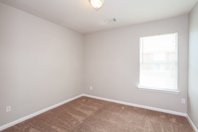 2,305/Mo, 4818 Mountain Timber Dr Friendswood, TX 77546 masterbedroom View 2
