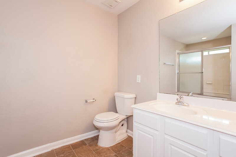 2,305/Mo, 4818 Mountain Timber Dr Friendswood, TX 77546 bathroom View