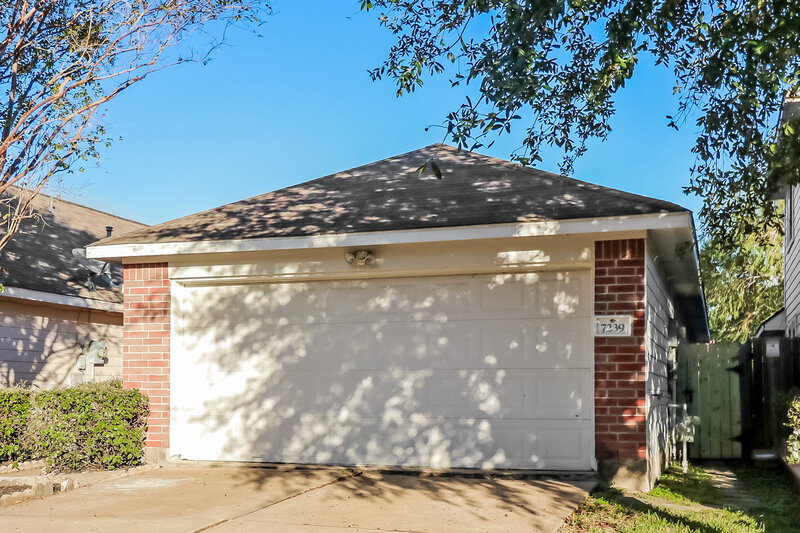 1,640/Mo, 7239 Calcutta Spring Dr Houston, TX 77083 Front View